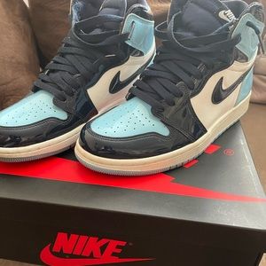 Mens size 6 Air Jordan 1 retro high OG. Patent blue & white..Worn twice
